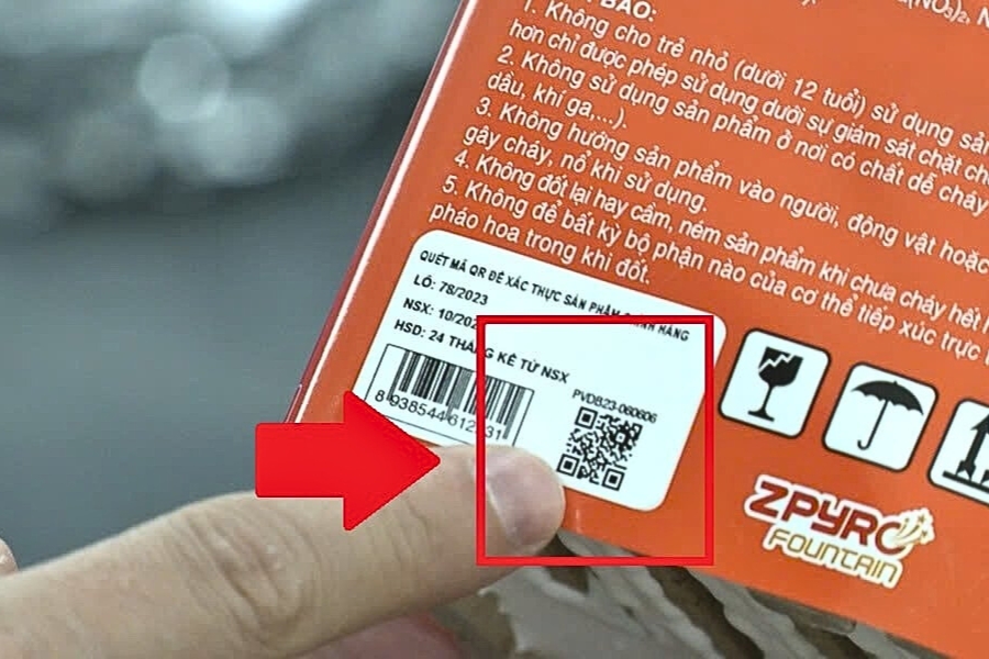 Cách phân biệt hóa đơn và tem chính hãng khi mua pháo hoa Z121